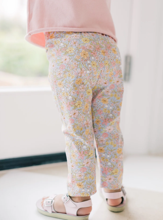 Light blue knit floral leggings