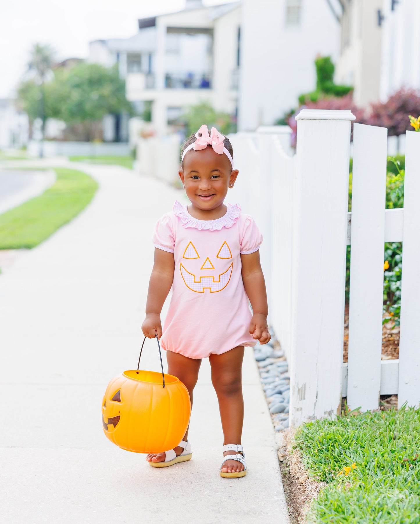 Carving Cutie Ruffle Bubble