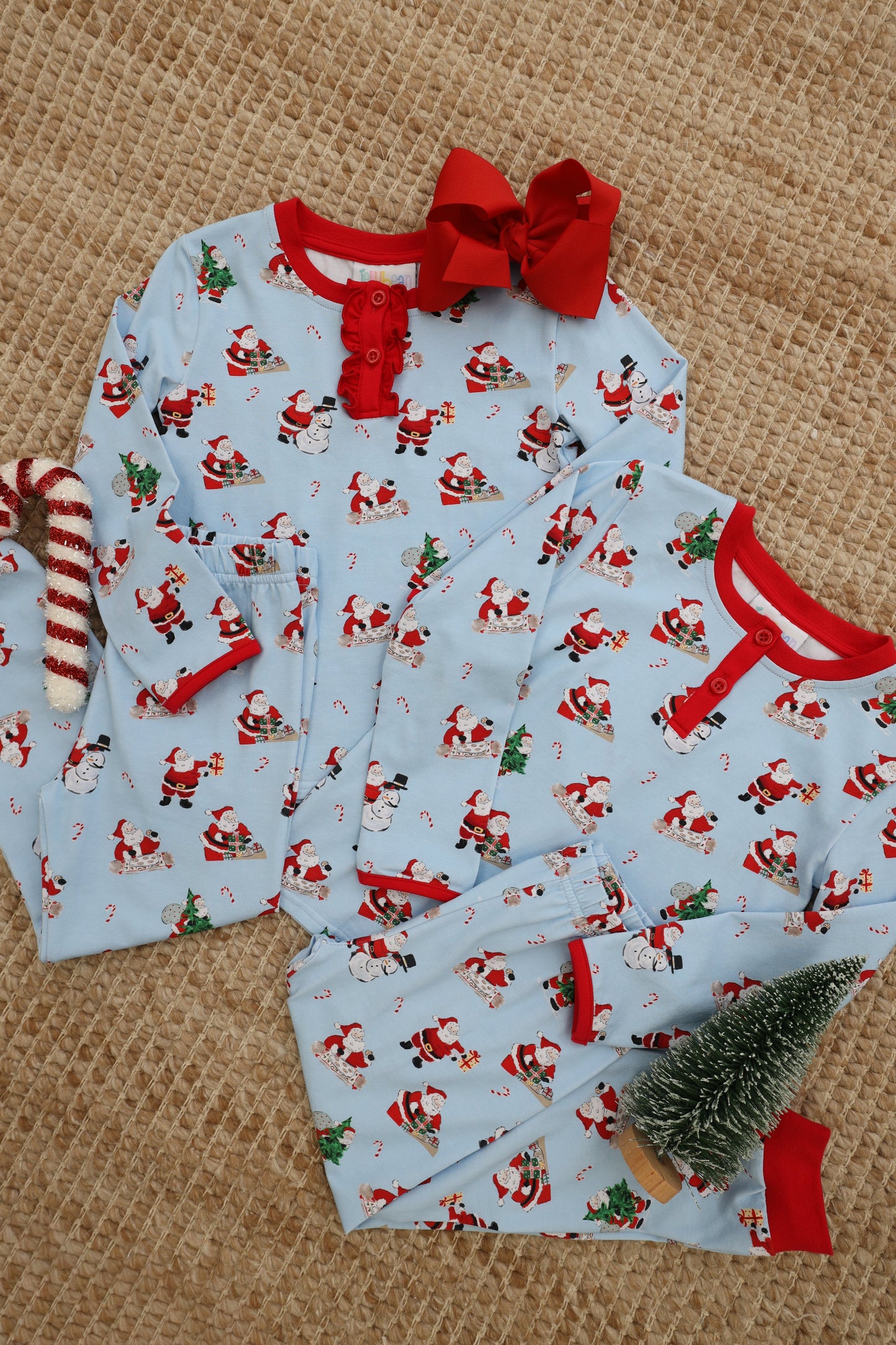 Here Comes Santa Claus Nicholas LS Set