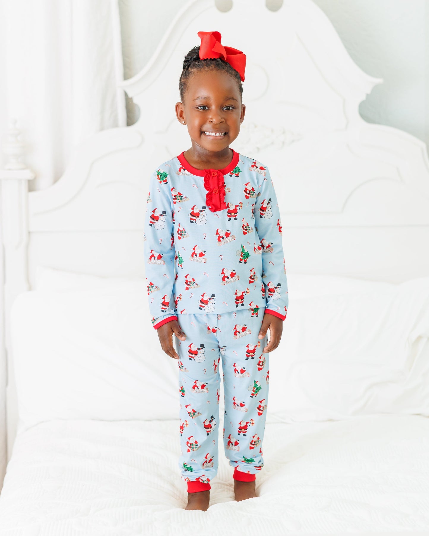 Here Comes Santa Claus Noelle LS Set