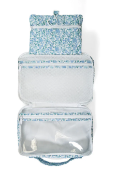 BUNDLE UP Hanging Toiletry Bag
