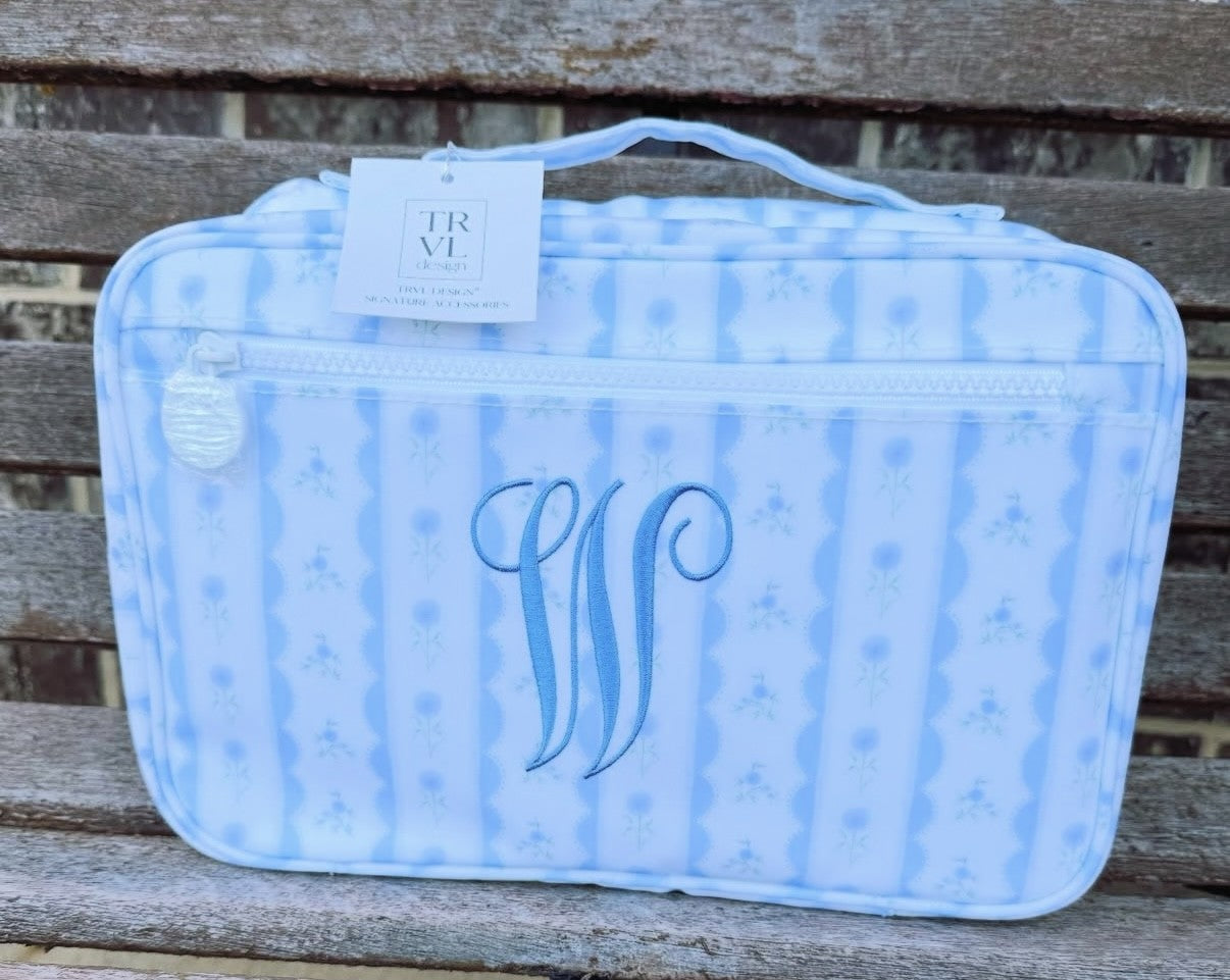BUNDLE UP Hanging Toiletry Bag